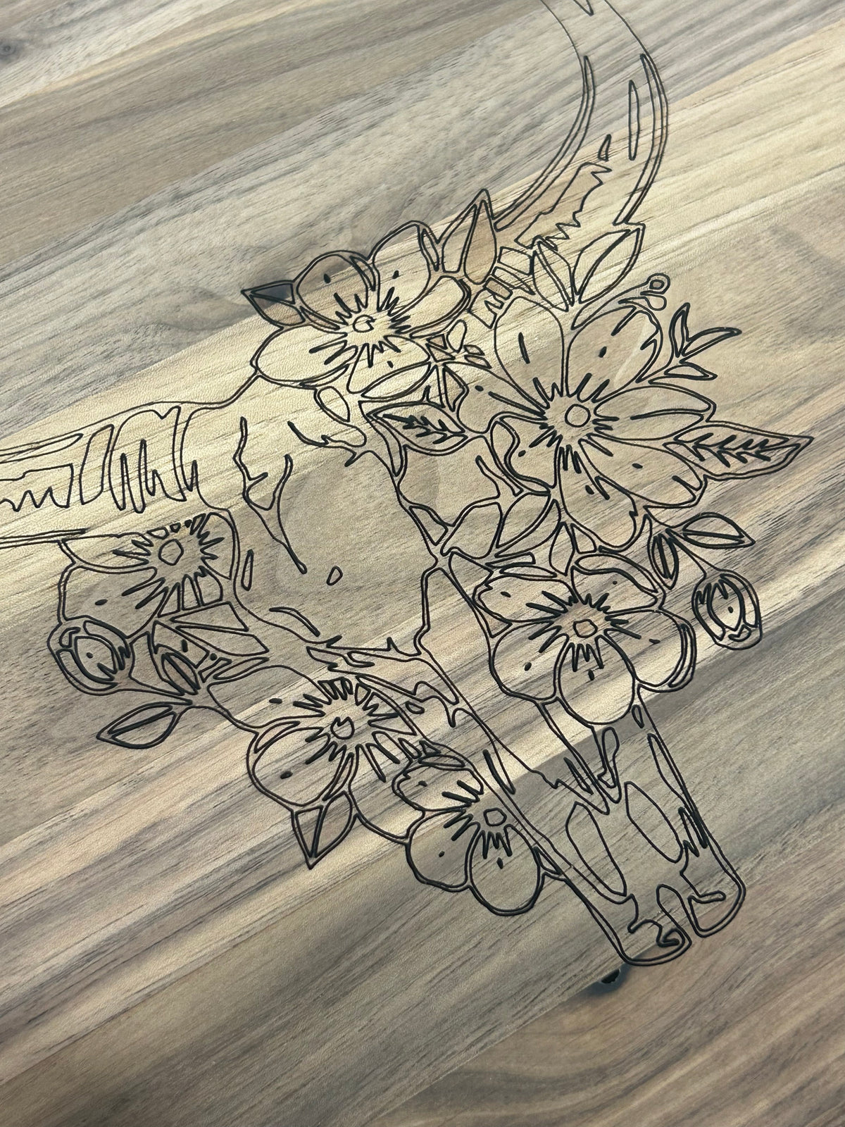 Blooming Outlaw Cutting Board (outline only)